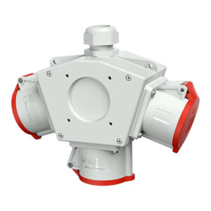 TOMA TRIPLE AEREO 32AMP 3P+T 415V ROJO 6H IP44 (DELTA BOX) 86946