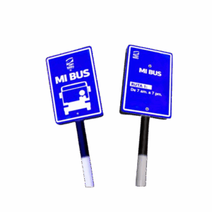 SEÑAL EN TRIPLAY CON LAMINA REFLECTIVA MEDIDAS : 1.20 X 0.8